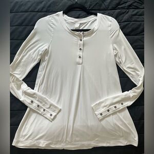 Lululemon Long Sleeve White Yoga Top Women’s Size 6 EUC